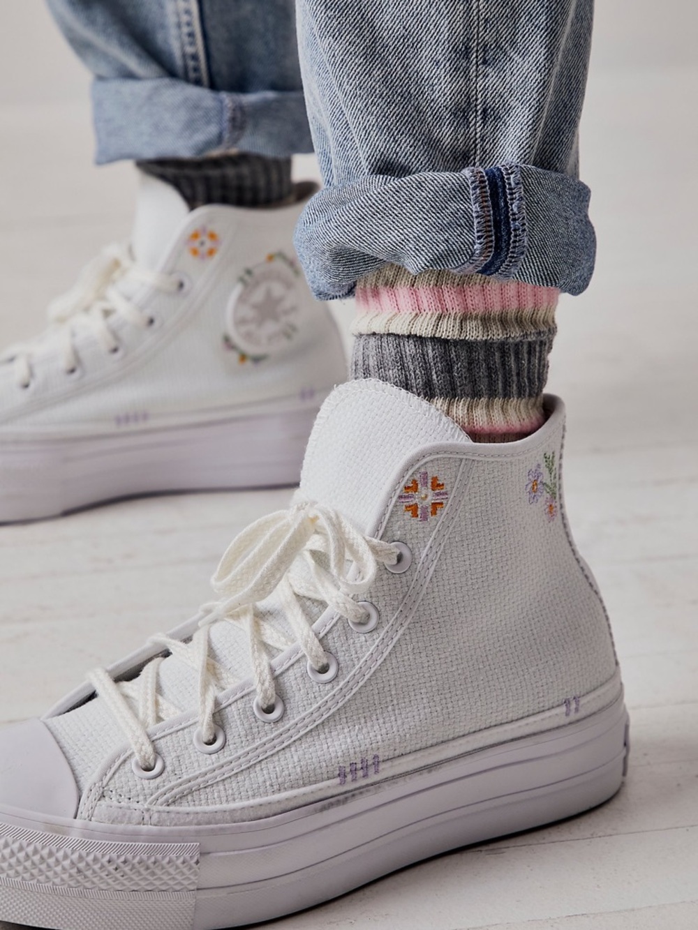 Brand New Converse Chuck Taylor All Star Lift Platform Autumn Embroid